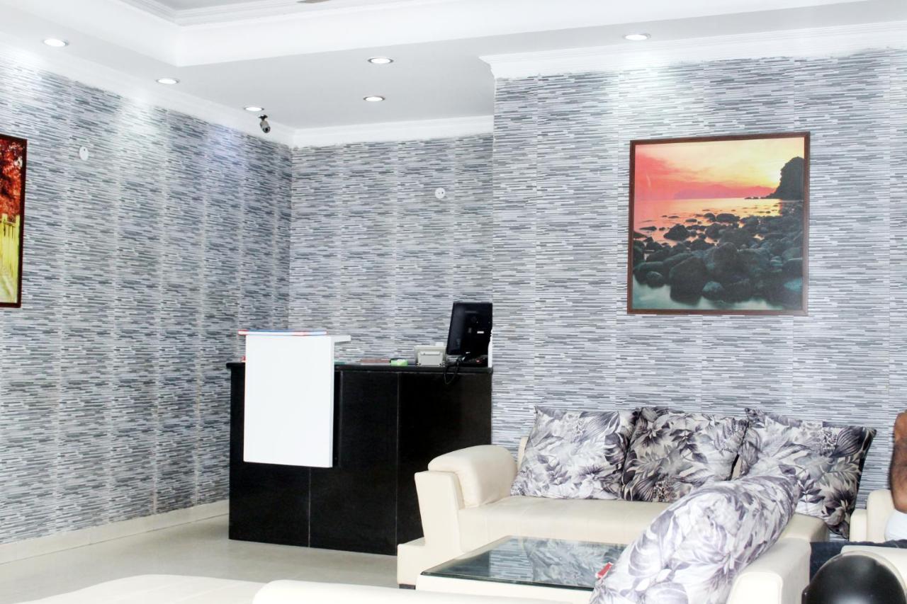 Hotel Trio Residency Near Noida City Center Luaran gambar