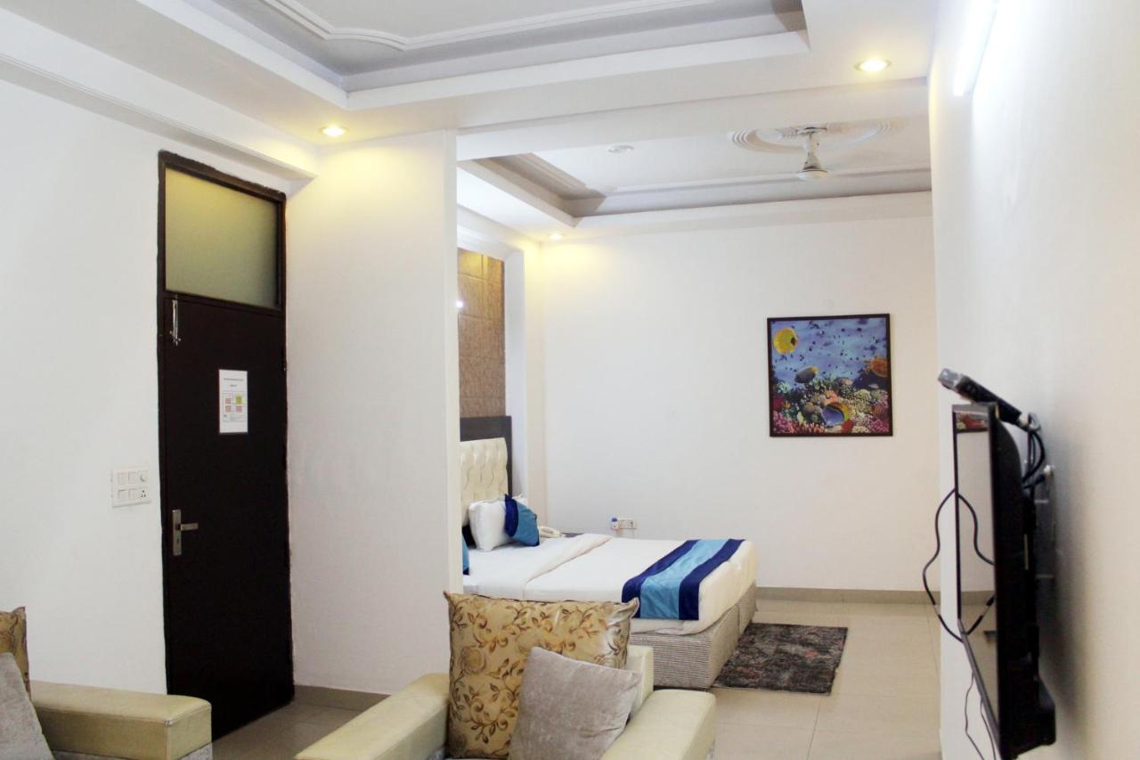 Hotel Trio Residency Near Noida City Center Luaran gambar