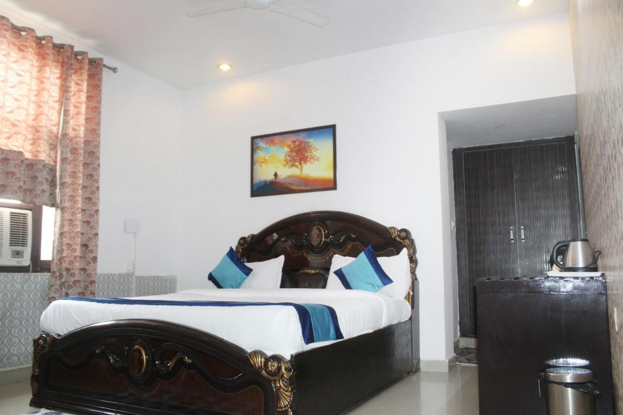 Hotel Trio Residency Near Noida City Center Luaran gambar